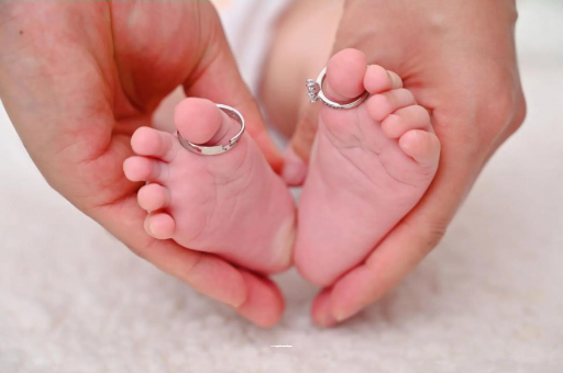 如皋宝宝头发少缺什么